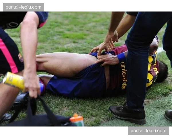 球迷花絮:黄潜艇客场远征军高歌90分钟,尽管球队0-2落败 球迷花絮:黄潜艇客场远征军高歌90分钟,尽管球队0-2落败