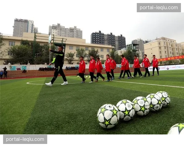 意甲俱乐部与教育部联合推出“足球进校园”公益计划 意甲俱乐部与教育部联合推出“足球进校园”公益计划